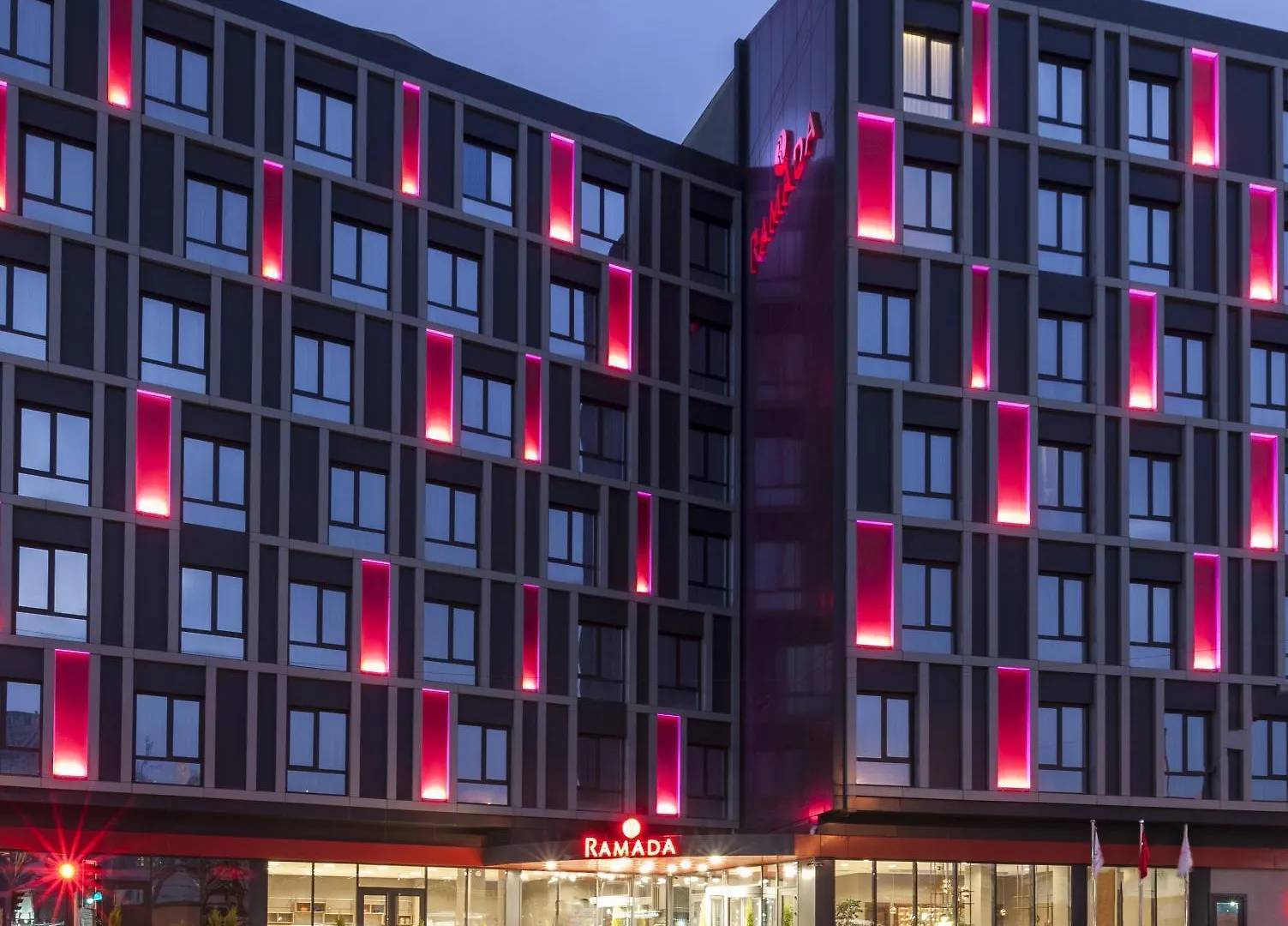 מלון Ramada By Wyndham Istanbul Alibeykoy 4*,  טורקיה