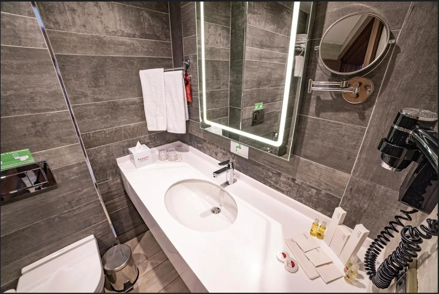 מלון Ramada By Wyndham Istanbul Alibeykoy