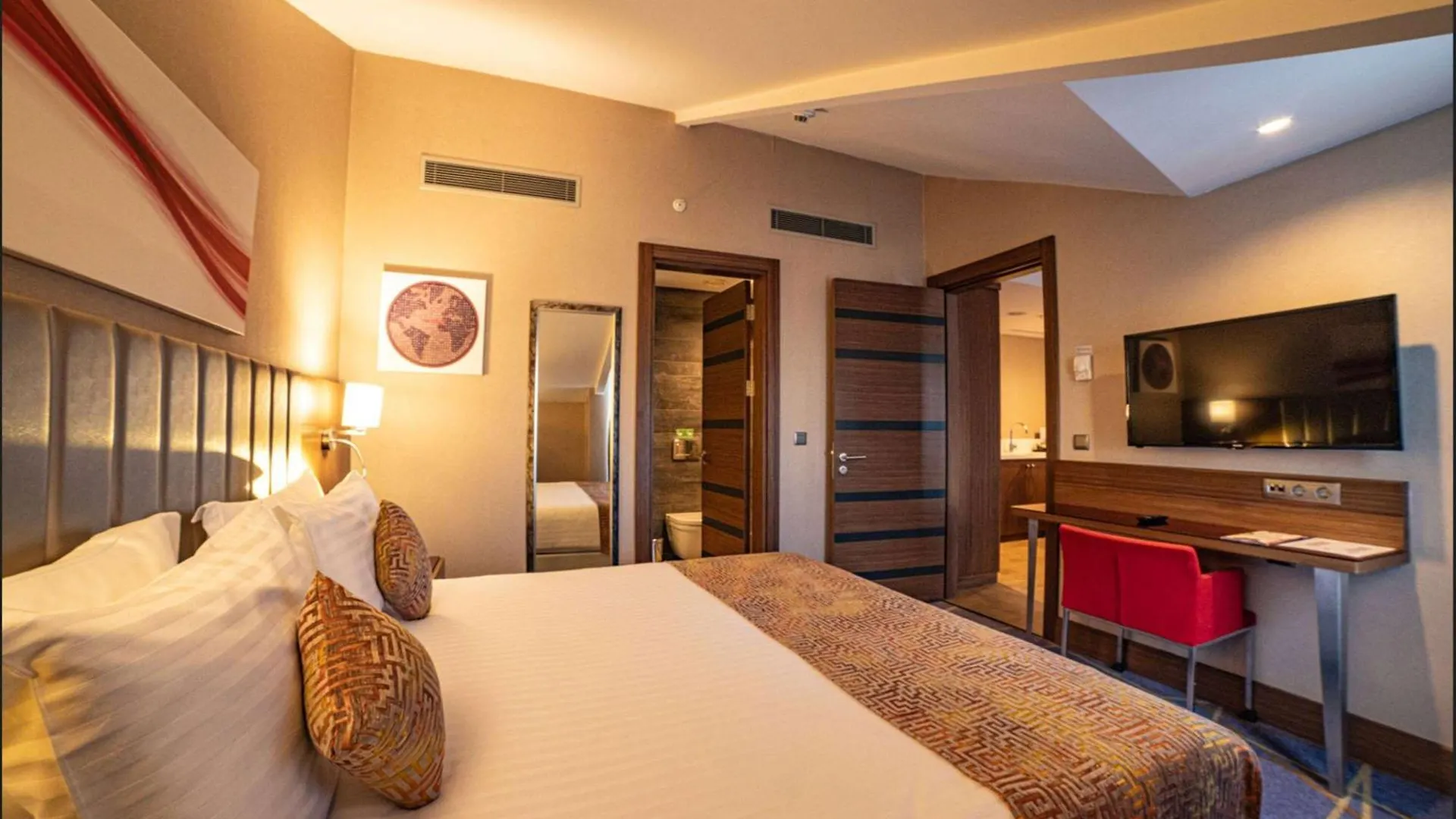 מלון Ramada By Wyndham Istanbul Alibeykoy 4*,  טורקיה