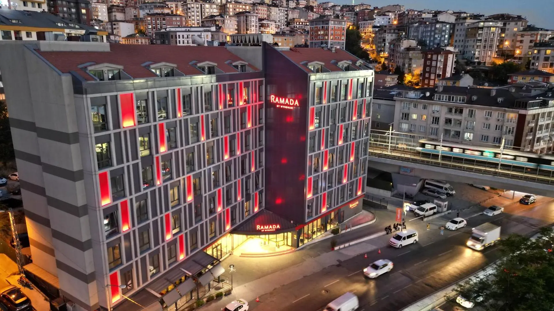 מלון Ramada By Wyndham Istanbul Alibeykoy