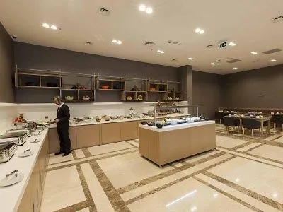 Ramada by Wyndham Istanbul Alibeykoy Otel 4*,  Türkiye