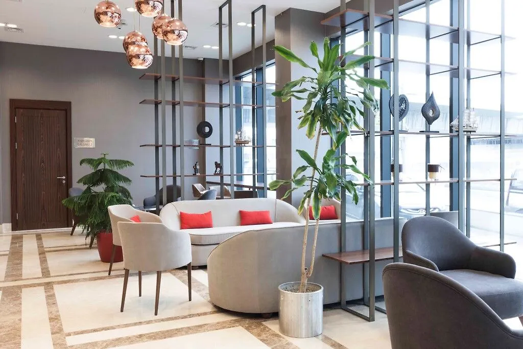 מלון Ramada By Wyndham Istanbul Alibeykoy
