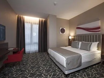 Ramada By Wyndham Istanbul Alibeykoy Hotel